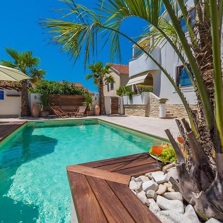 Apartments "Villa Antisin" With Heated Pool Zadar Exteriér fotografie