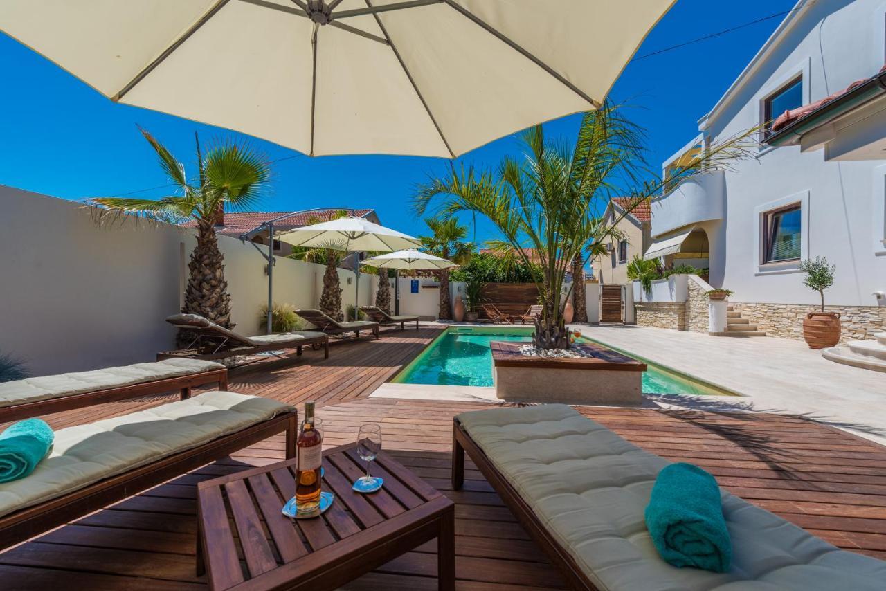 Apartments "Villa Antisin" With Heated Pool Zadar Exteriér fotografie