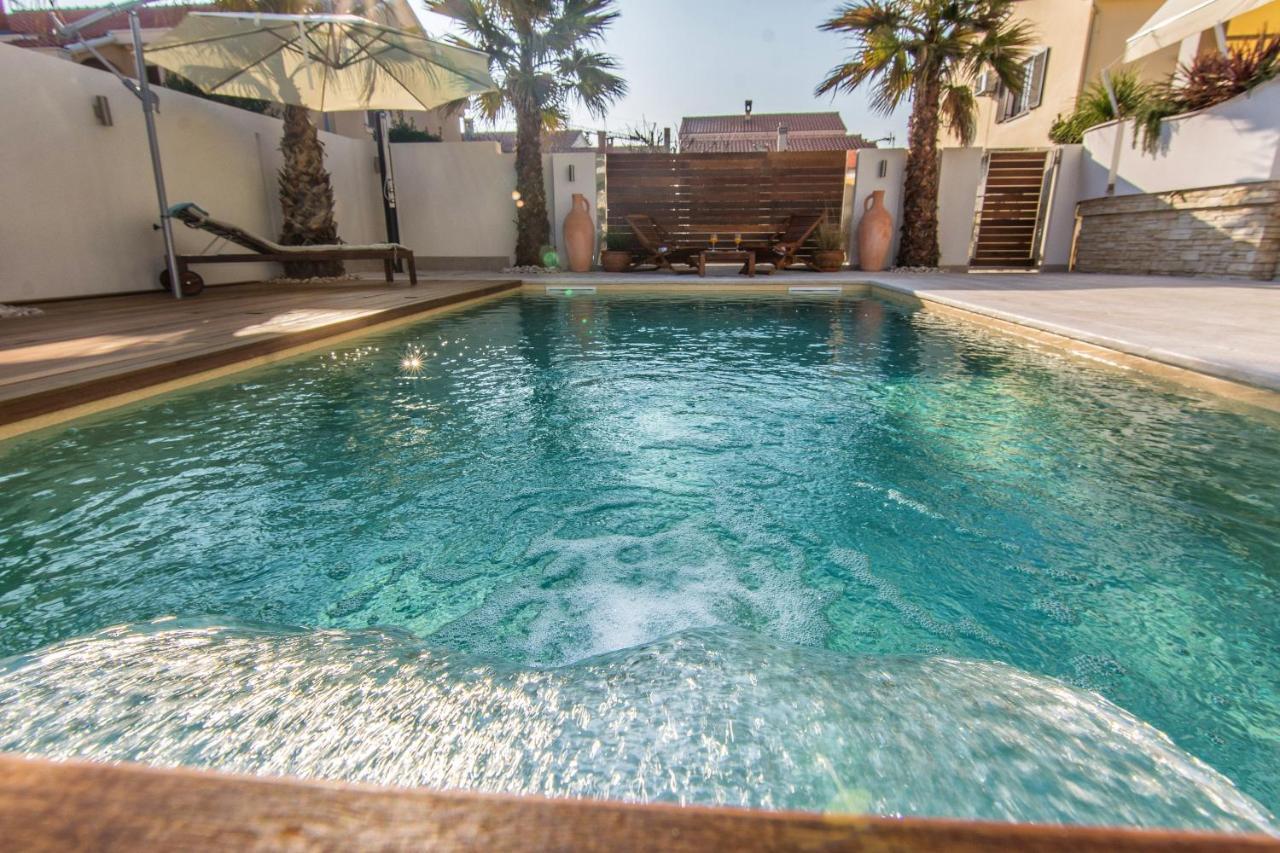 Apartments "Villa Antisin" With Heated Pool Zadar Exteriér fotografie