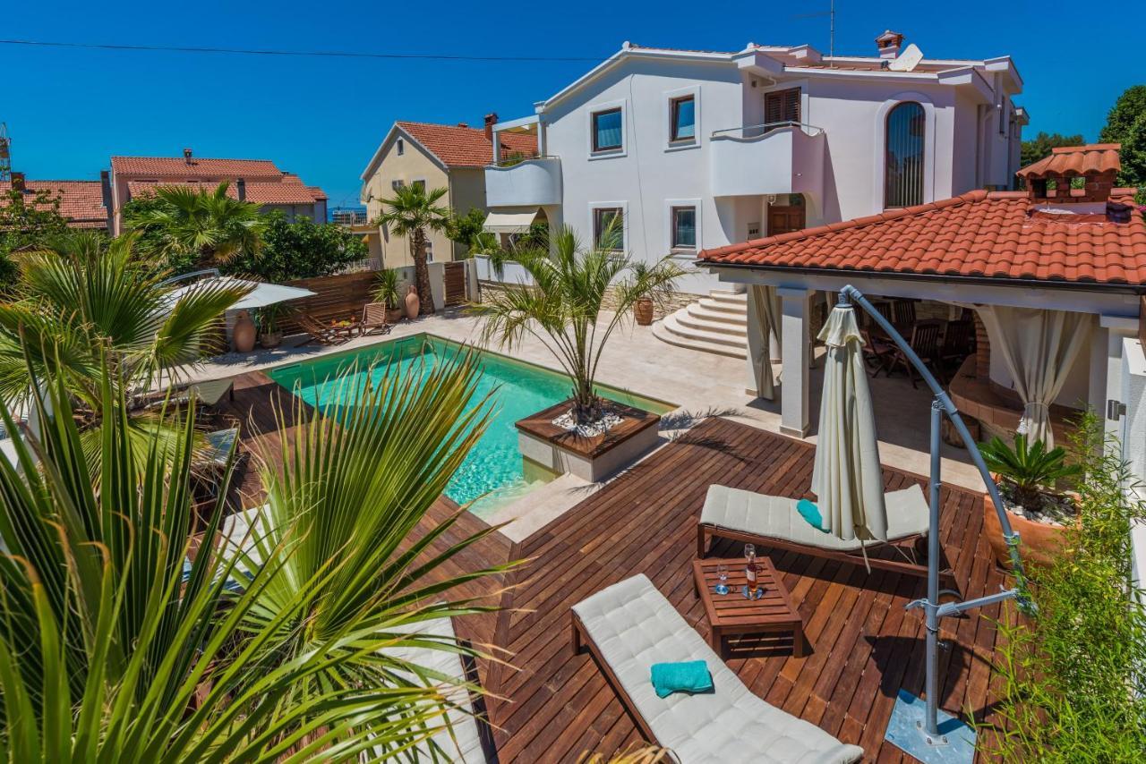 Apartments "Villa Antisin" With Heated Pool Zadar Exteriér fotografie