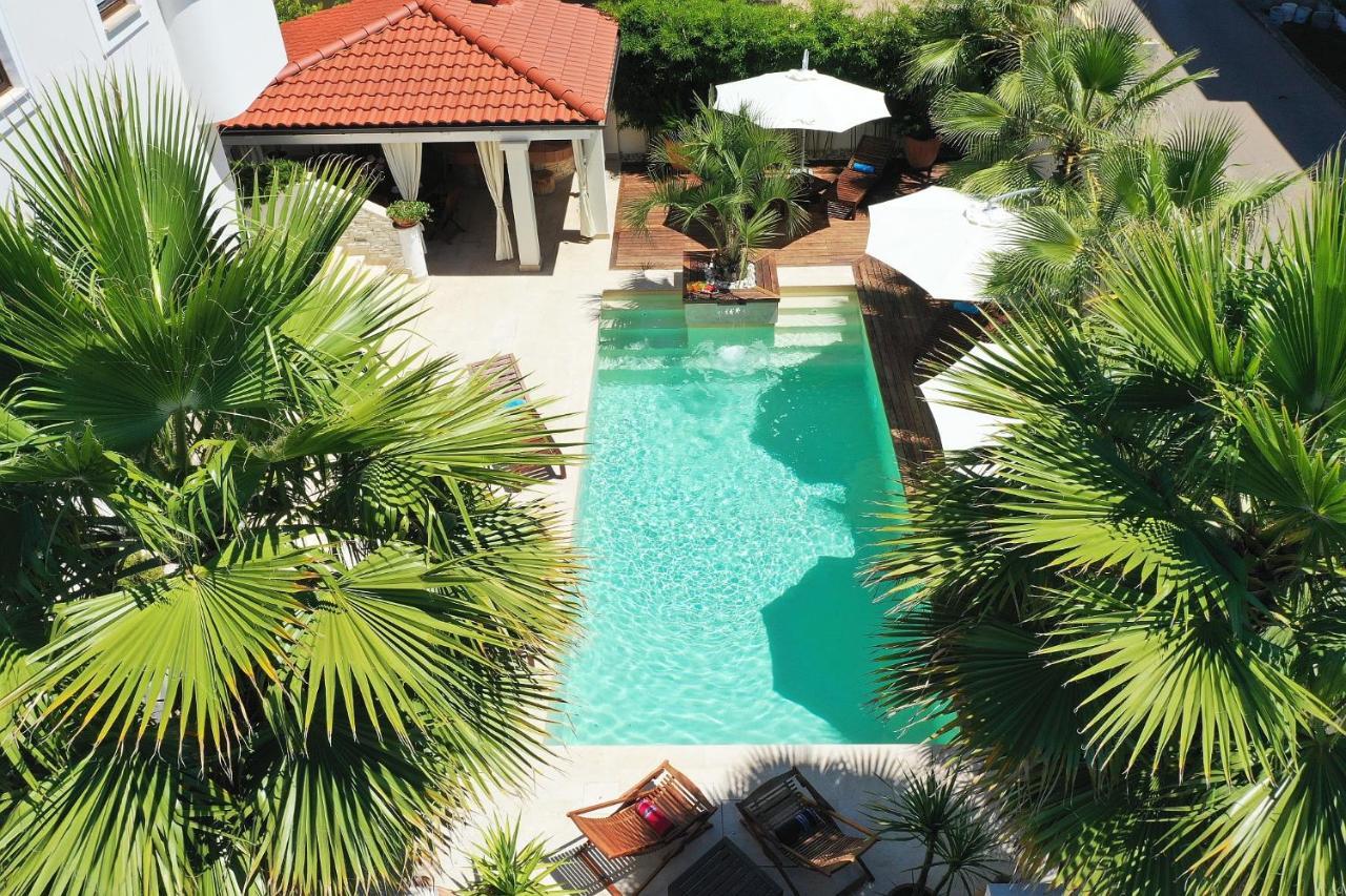 Apartments "Villa Antisin" With Heated Pool Zadar Exteriér fotografie