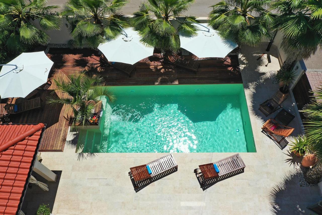 Apartments "Villa Antisin" With Heated Pool Zadar Exteriér fotografie