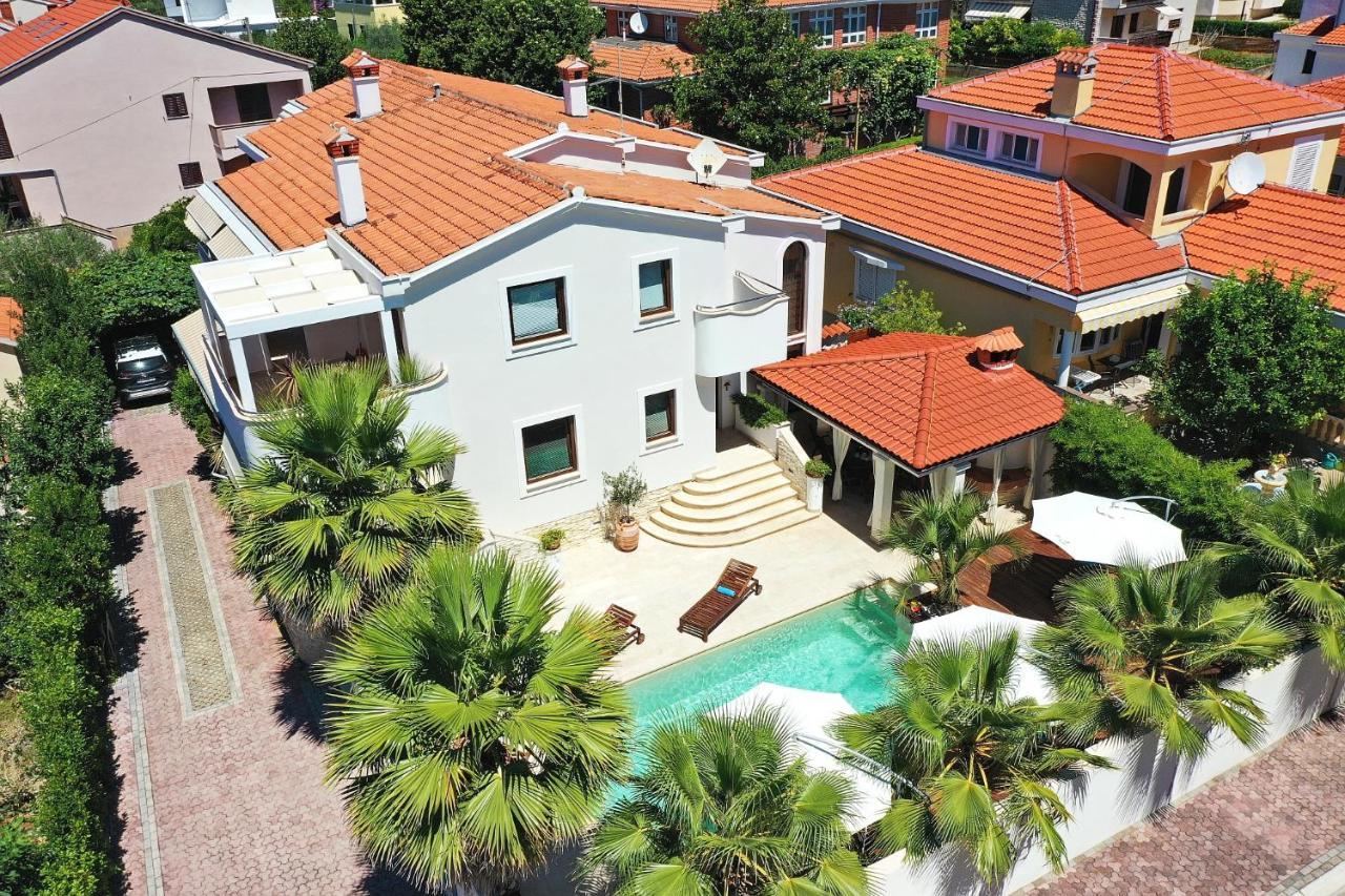 Apartments "Villa Antisin" With Heated Pool Zadar Exteriér fotografie